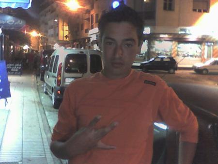 moi===(^_^)==(*_*)==